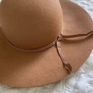 Women’s Old Navy Floppy Hat Size S/M